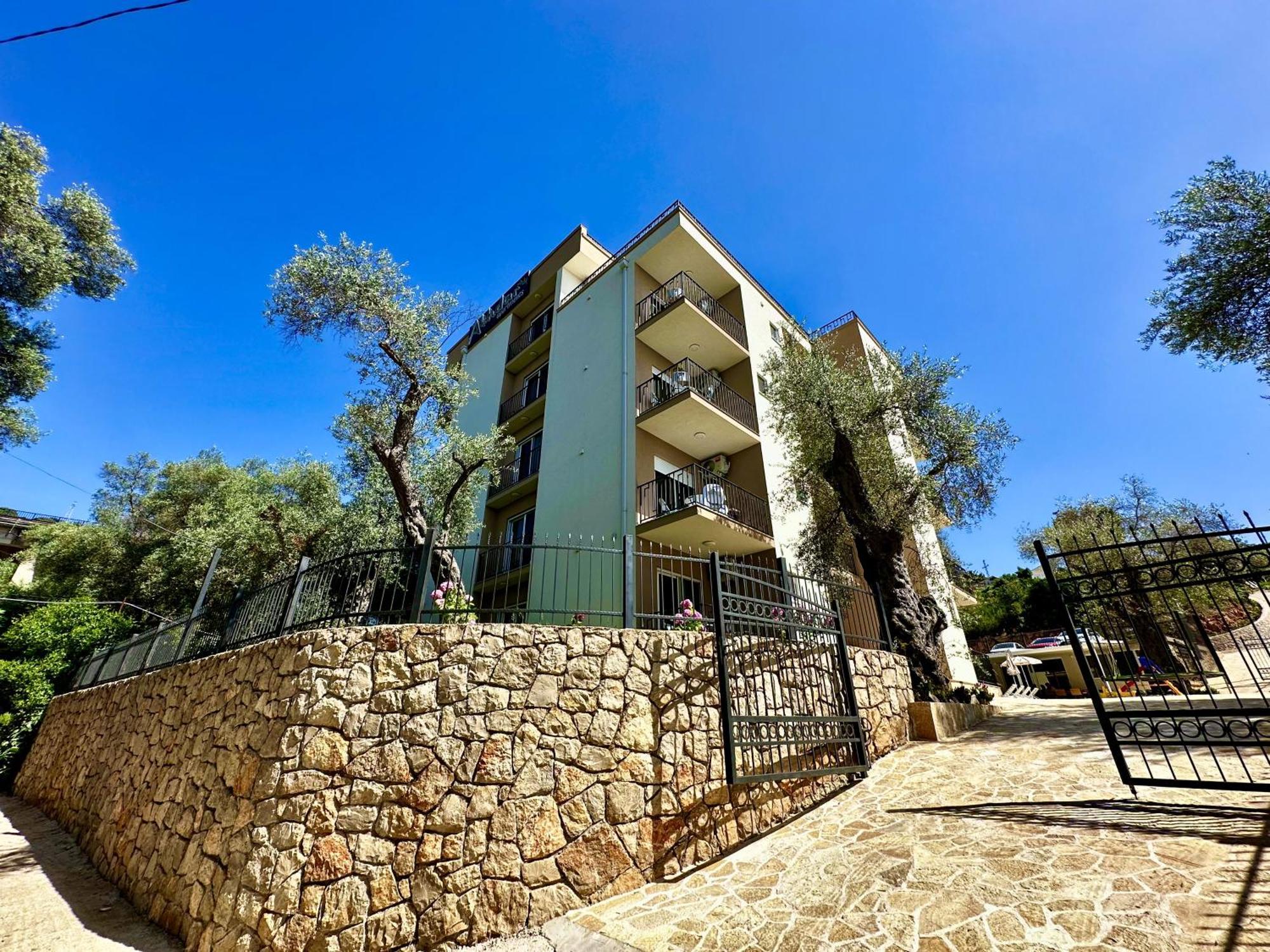 Akhdar Apartments Utjeha Bagian luar foto